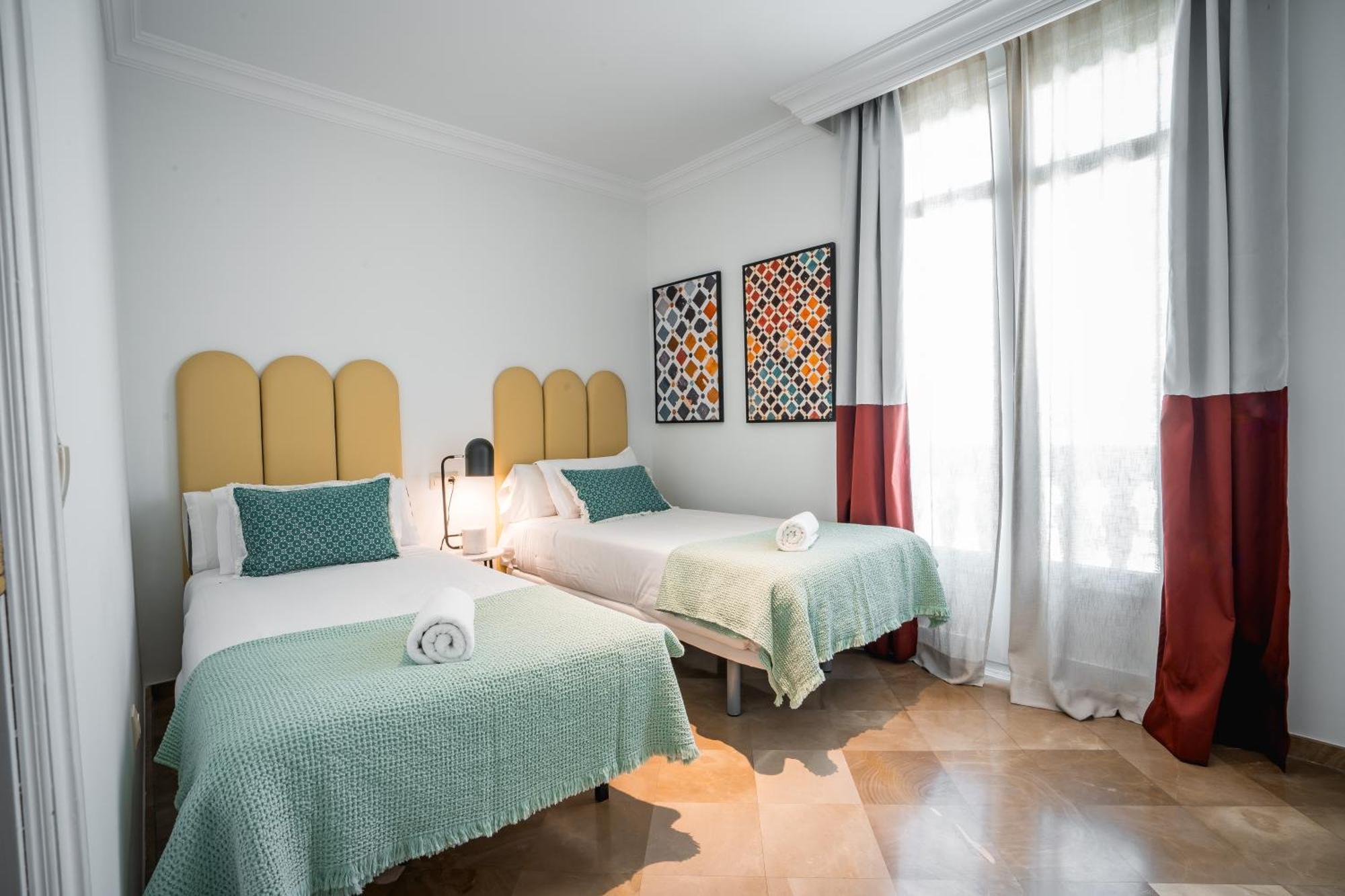 Апартаменты Alisios Gran Via - Toque Nazari Гранада Экстерьер фото